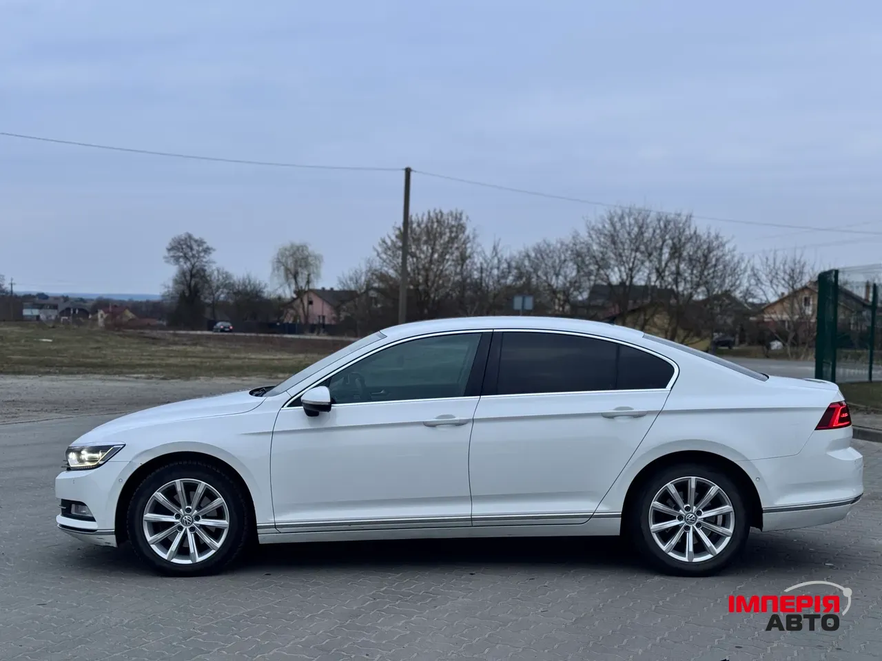 Volkswagen Passat - фото 8