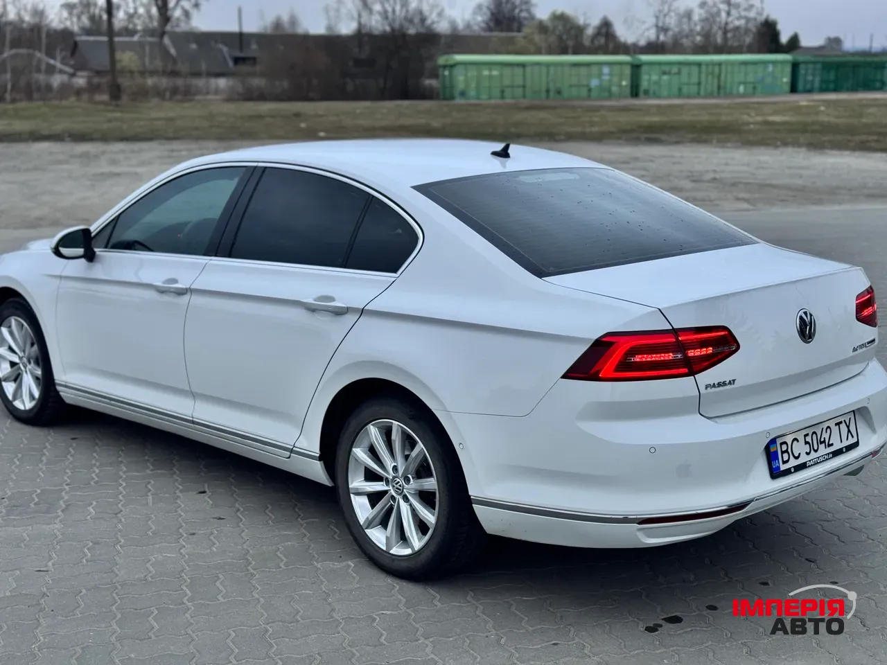 Volkswagen Passat - фото 7