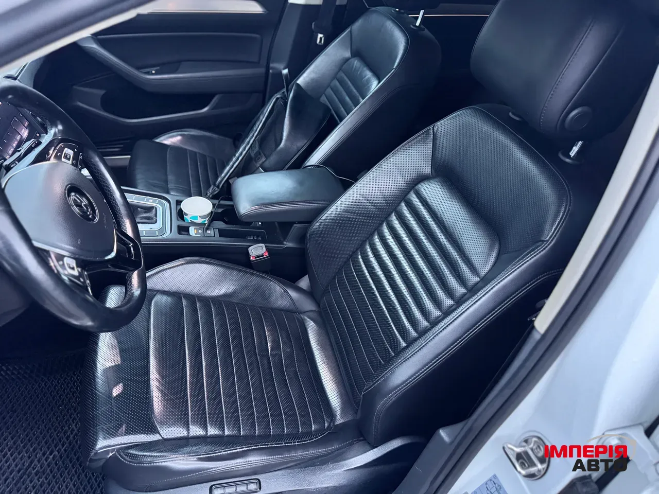 Volkswagen Passat - фото 21