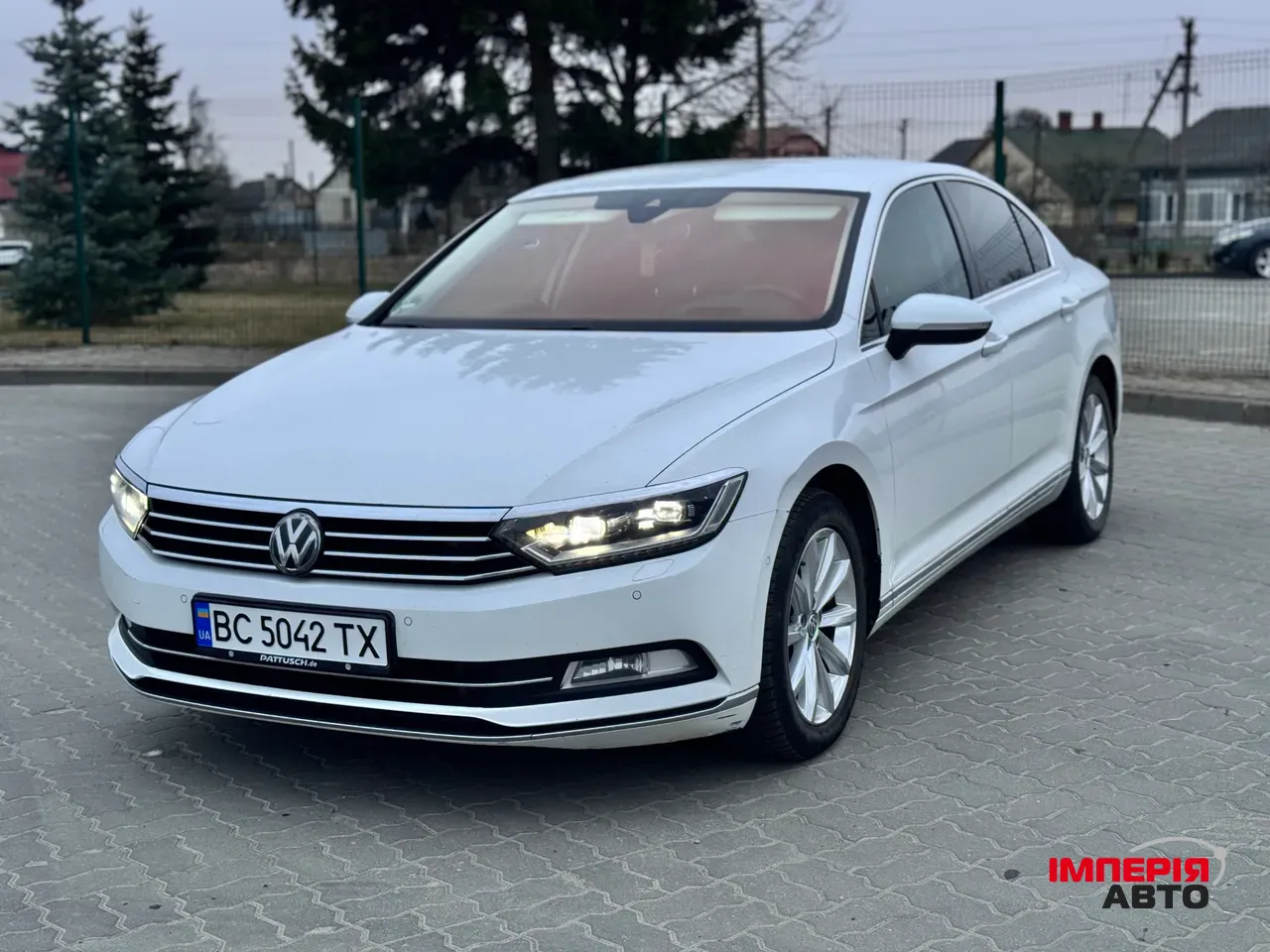 Volkswagen Passat - фото 1