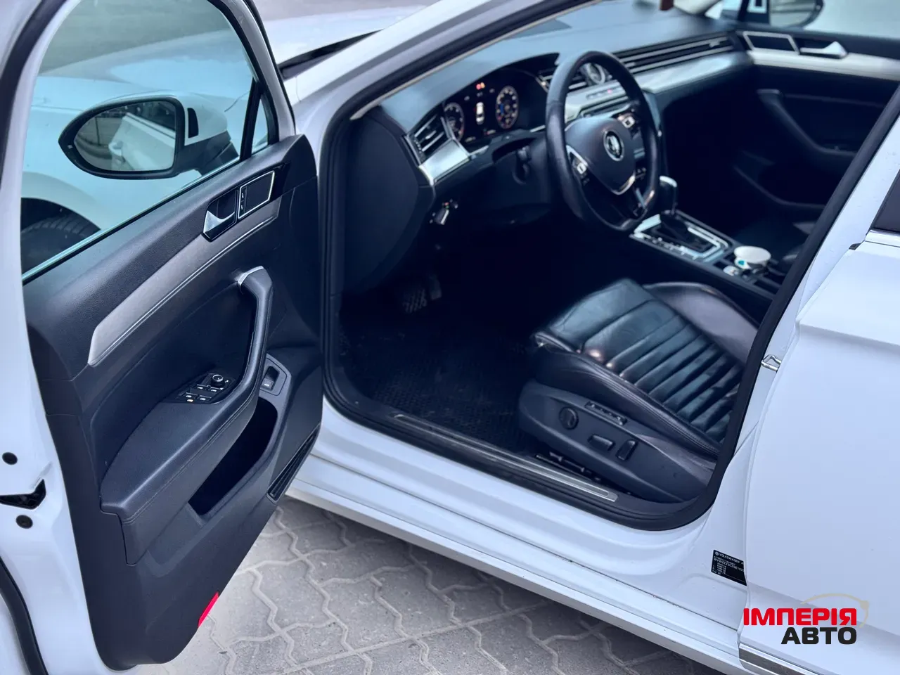 Volkswagen Passat - фото 9