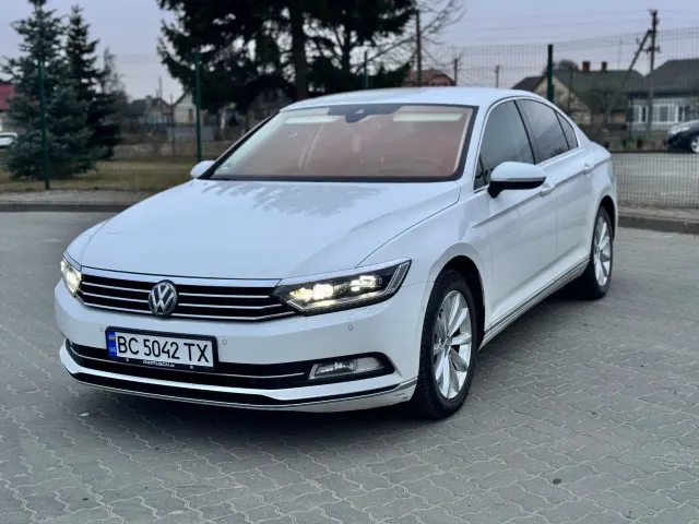 Volkswagen Passat - фото 1