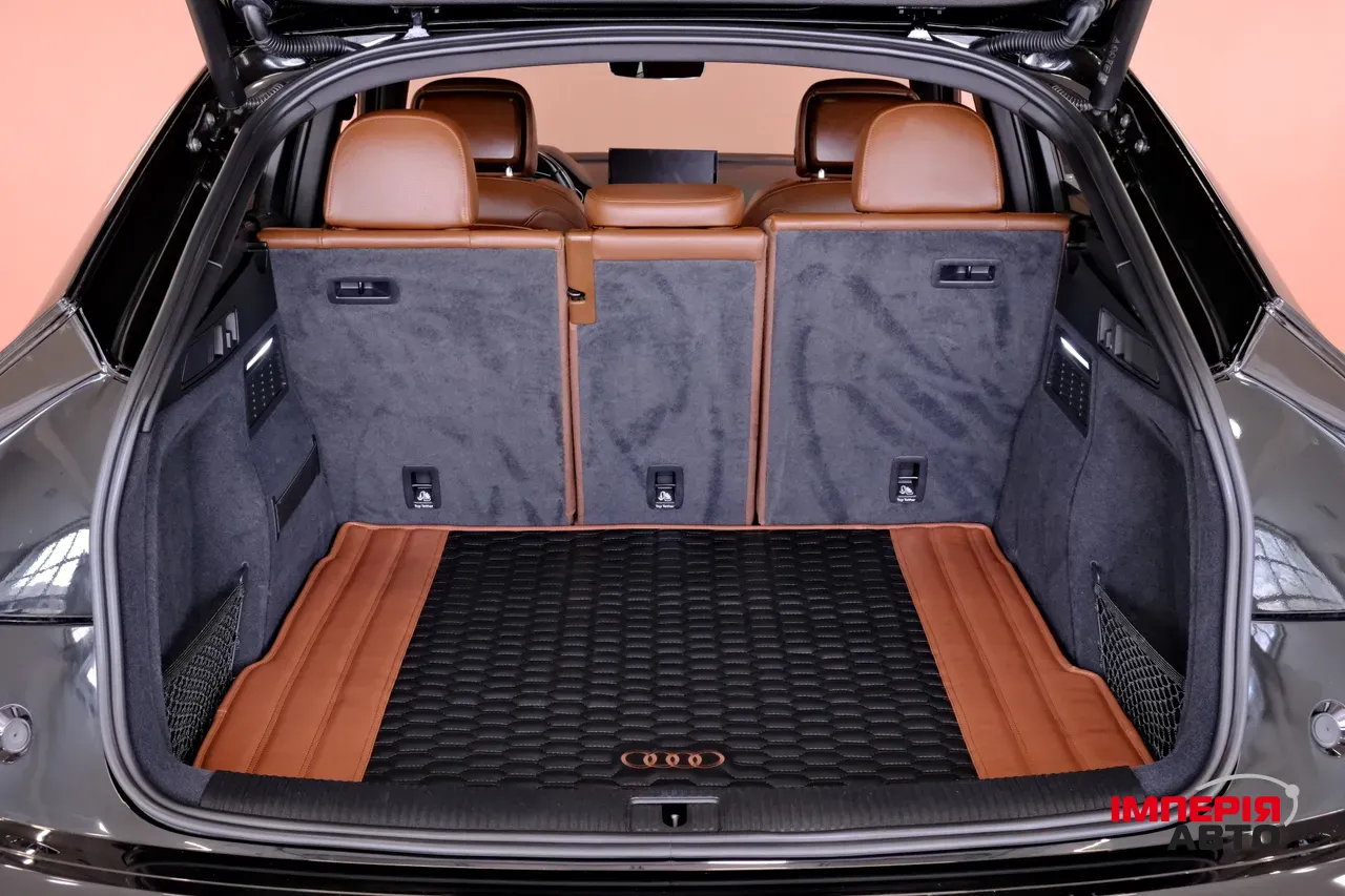 Audi Q5 Sportback - фото 9