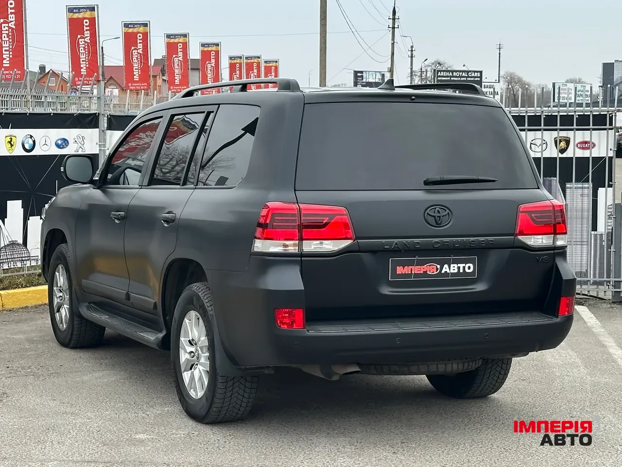 Toyota Land Cruiser - фото 6