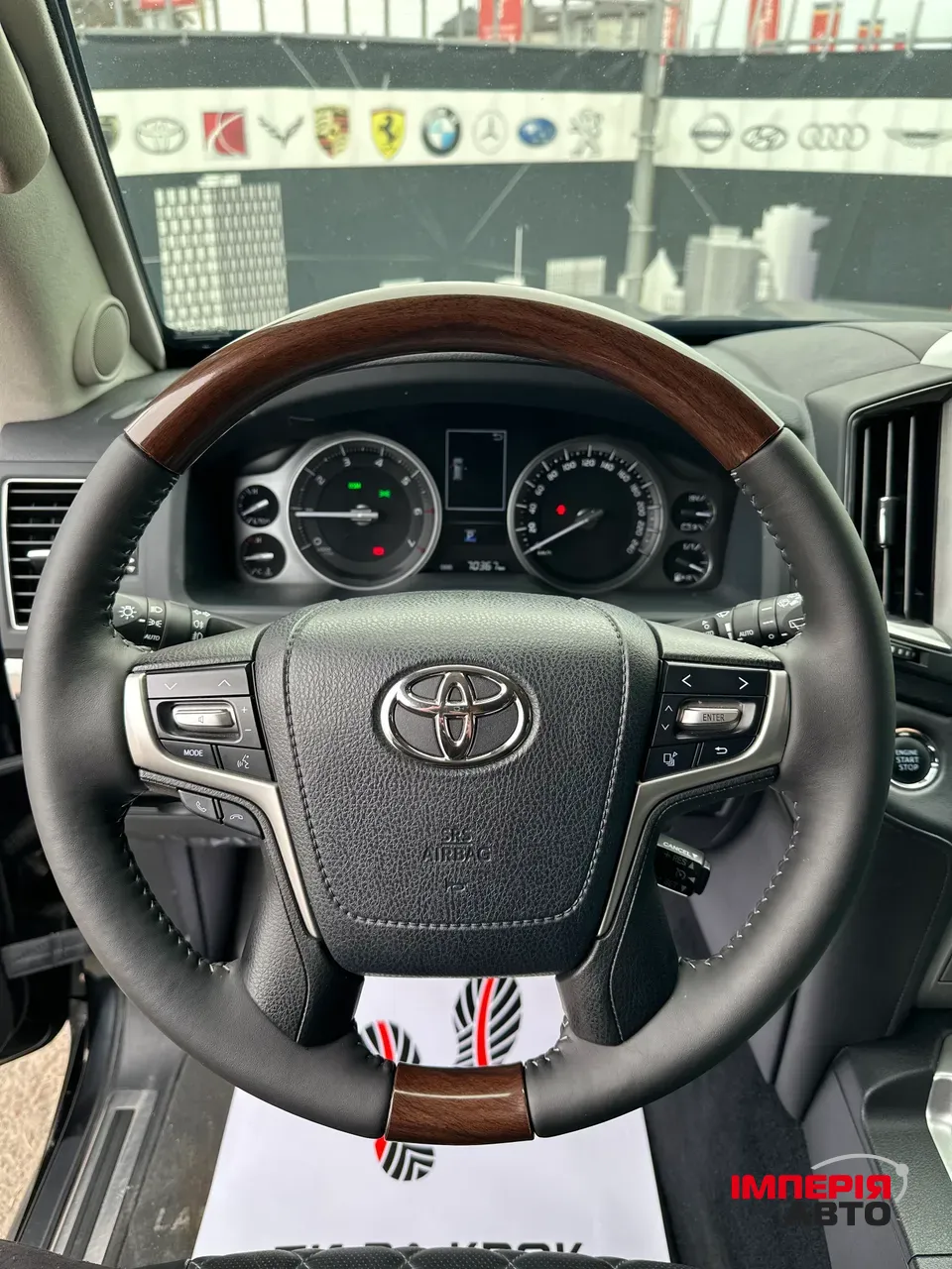 Toyota Land Cruiser - фото 9