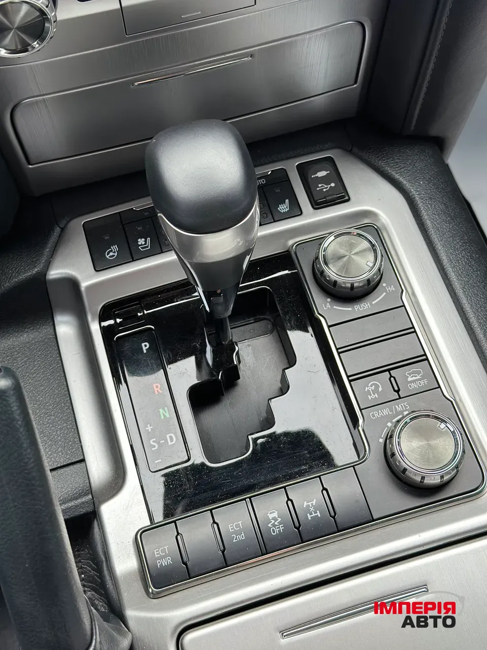 Toyota Land Cruiser - фото 16