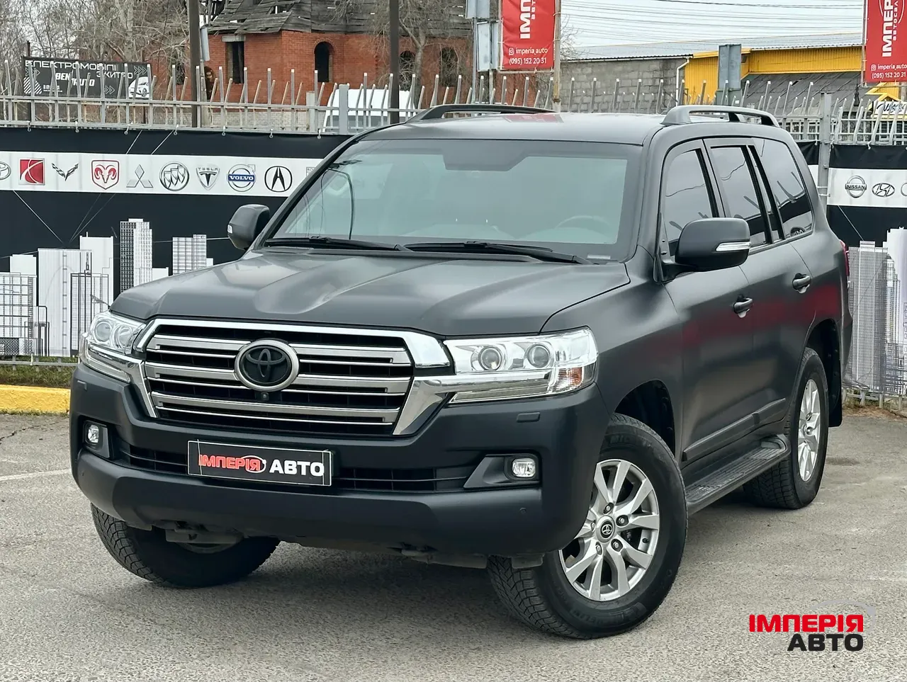 Toyota Land Cruiser - фото 1