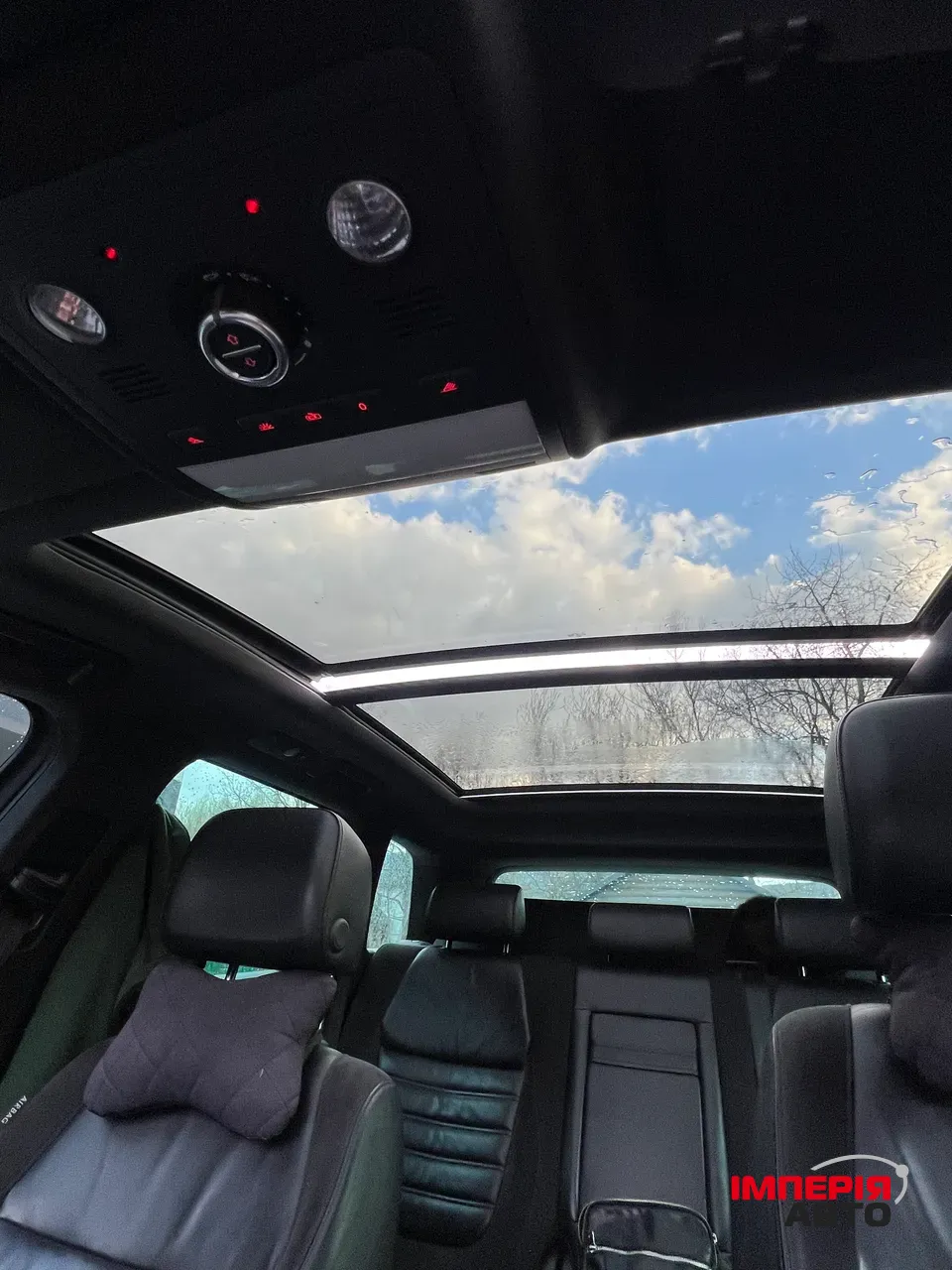 Volkswagen Touareg - фото 14