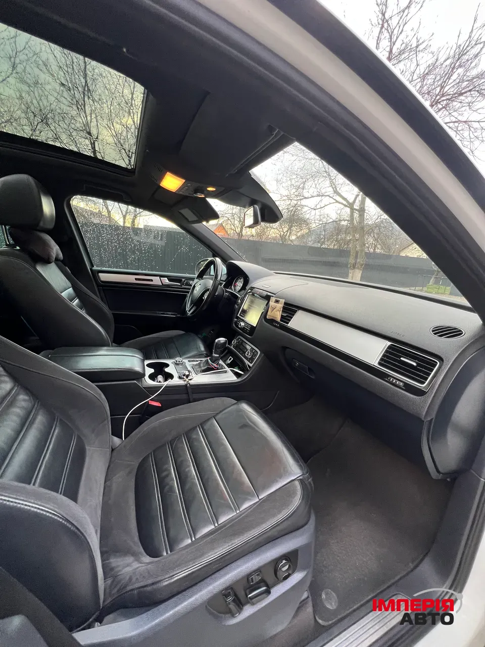 Volkswagen Touareg - фото 17