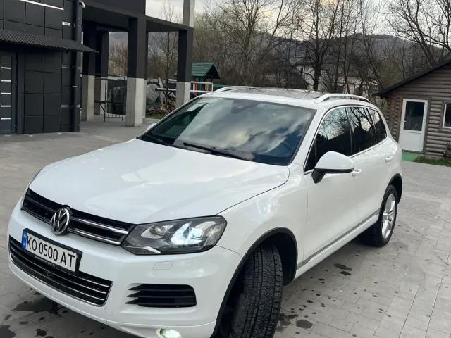 Volkswagen Touareg - фото 4