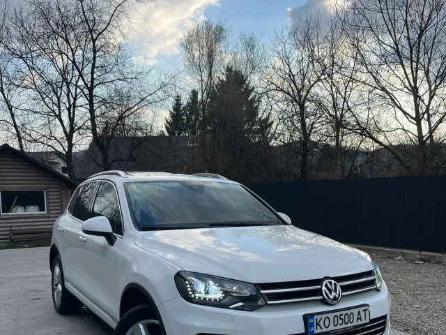 Volkswagen Touareg - фото 1