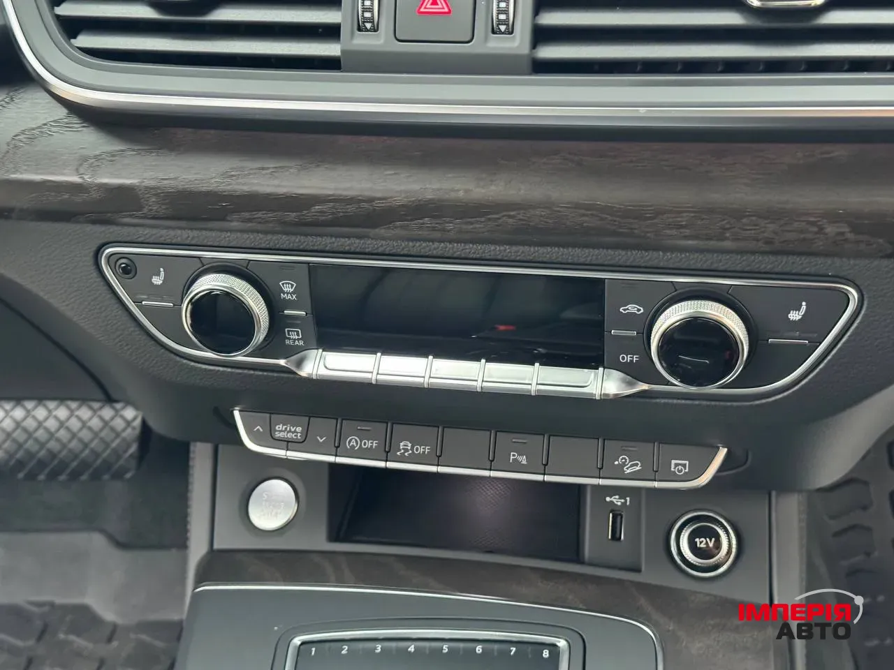 Audi Q5 - фото 22