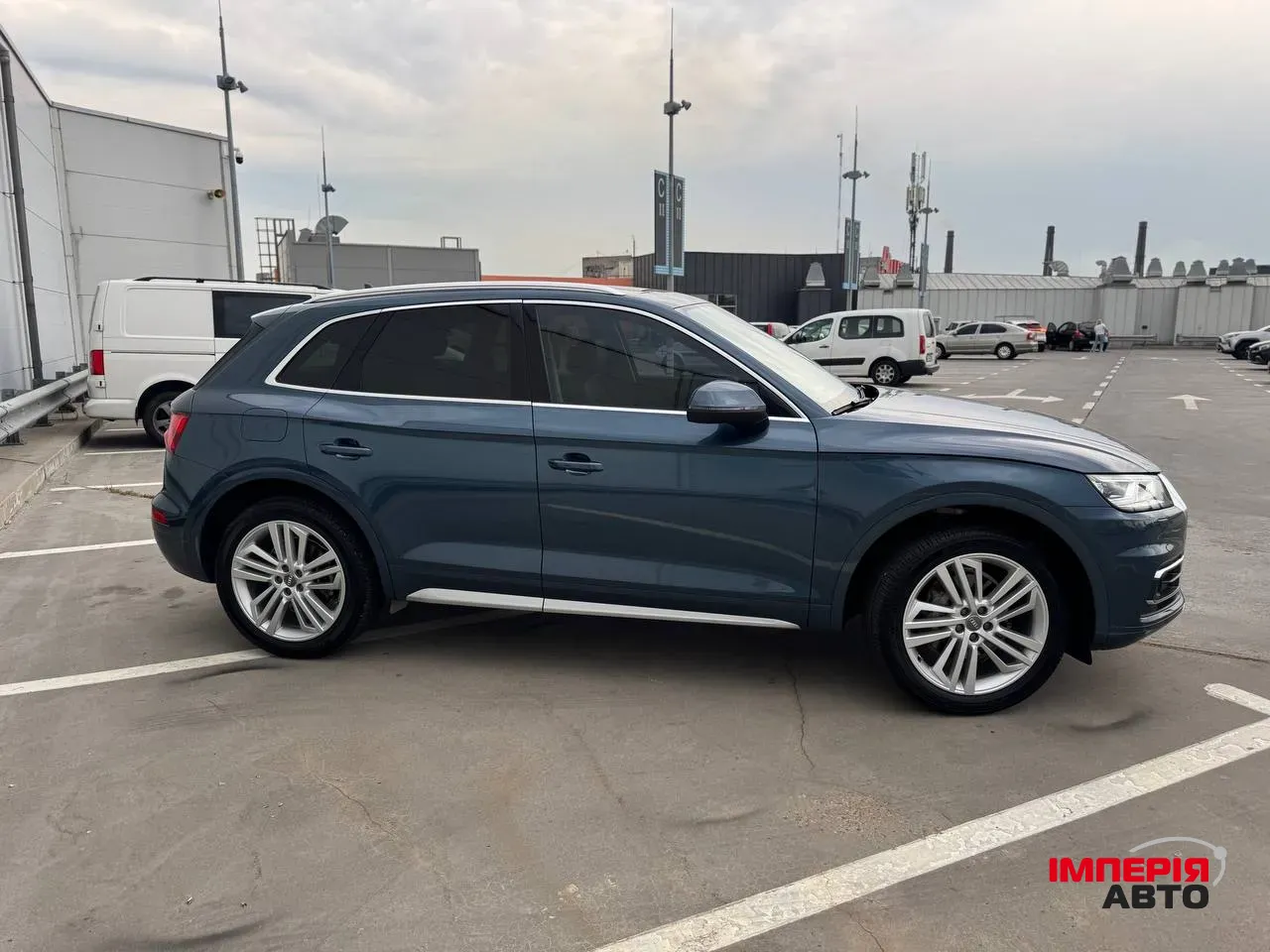 Audi Q5 - фото 9