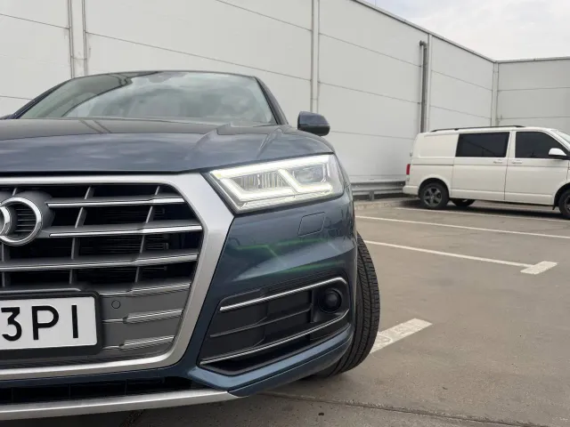 Audi Q5 - фото 2