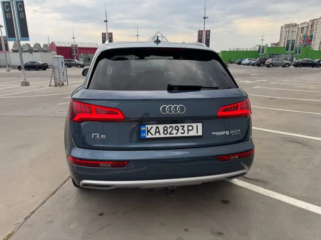 Audi Q5 - фото 4