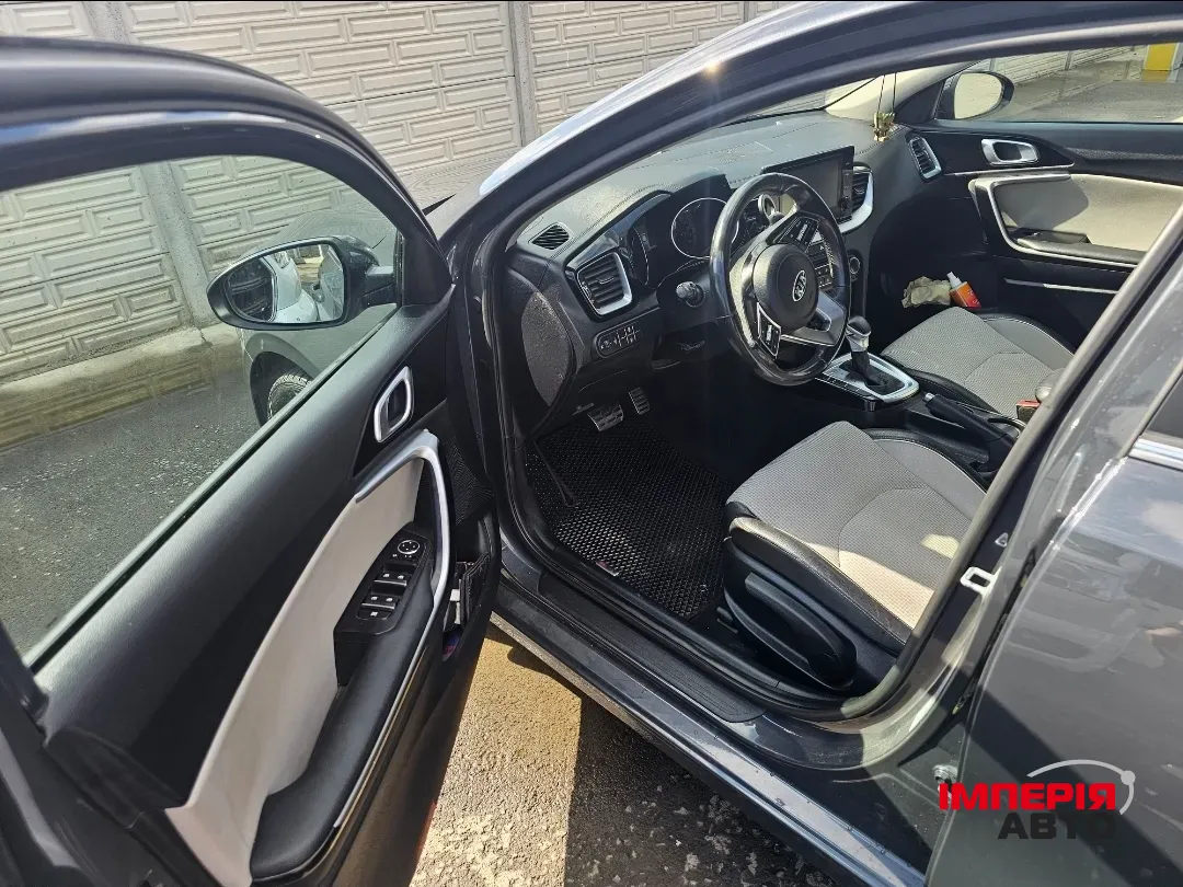 Kia Ceed - фото 2