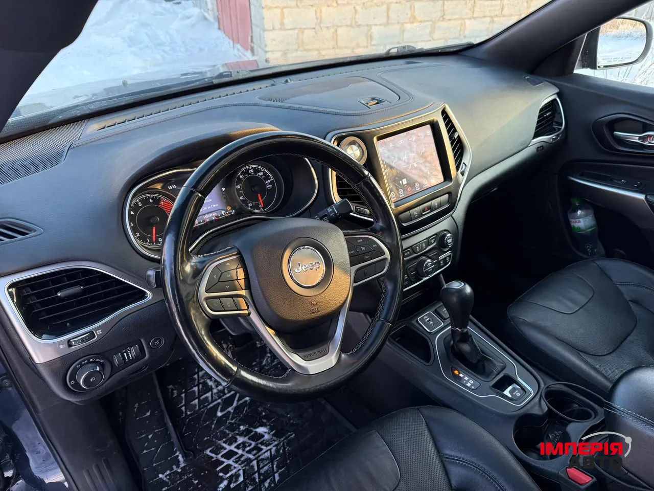 Jeep Cherokee - фото 14