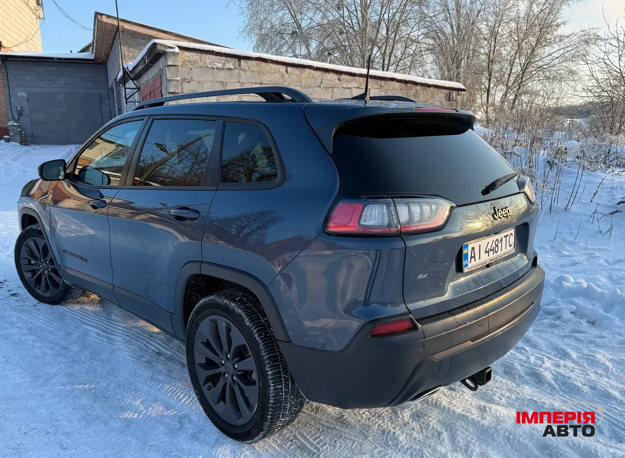 Jeep Cherokee - фото 6