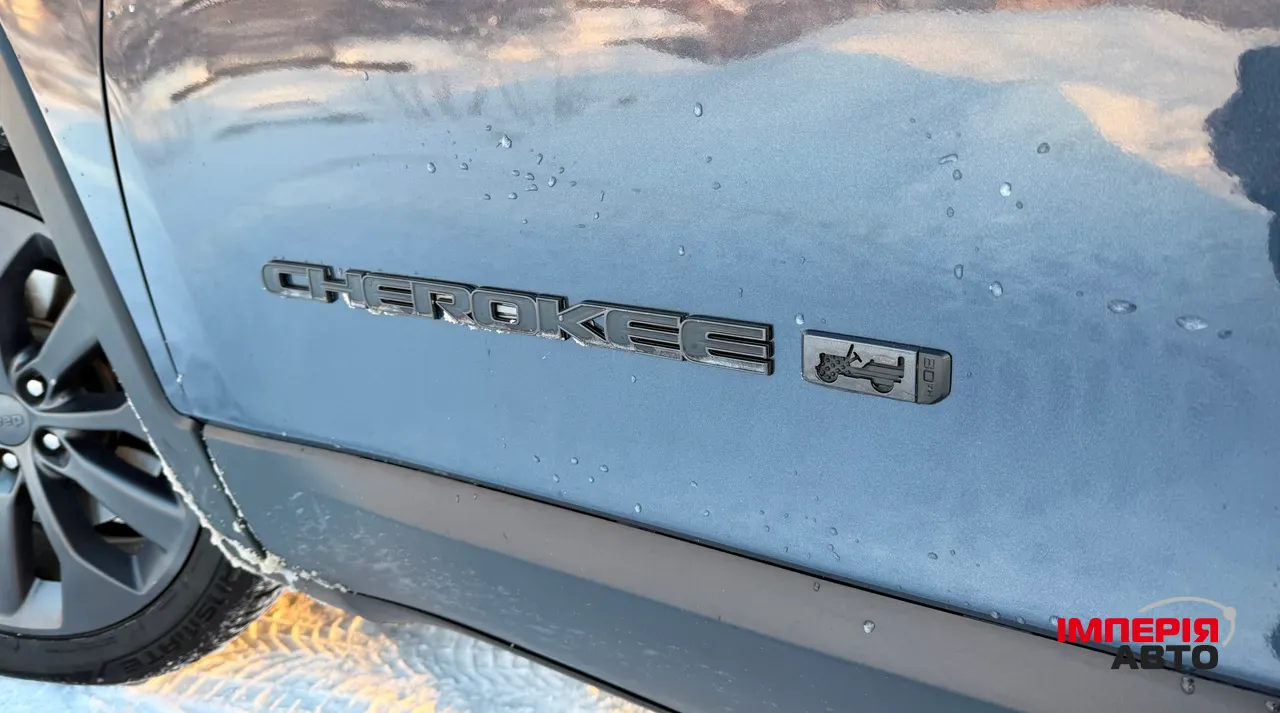 Jeep Cherokee - фото 32