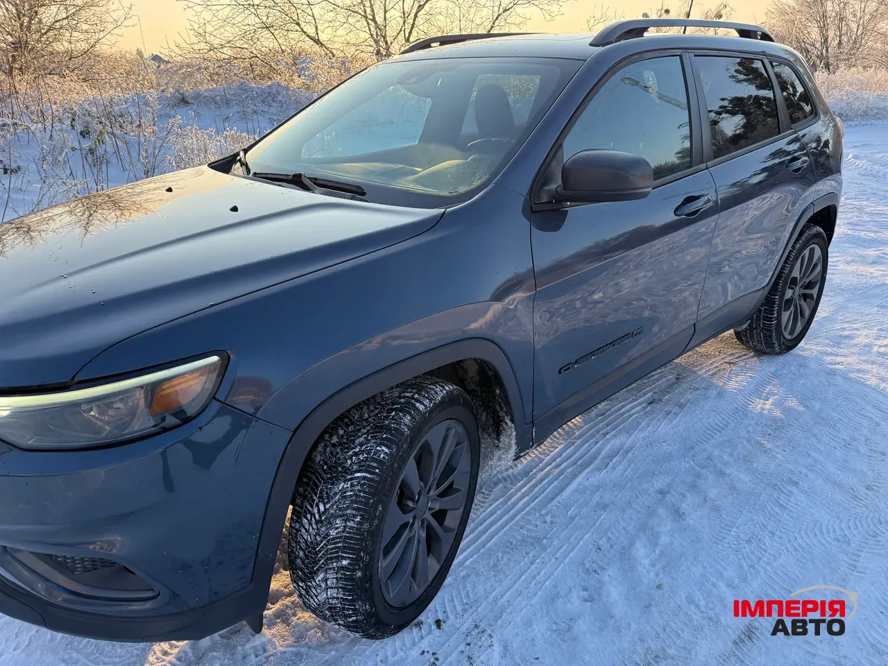 Jeep Cherokee - фото 10
