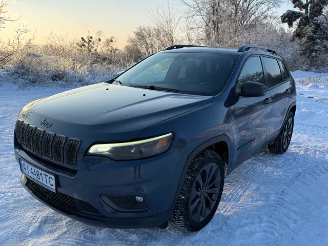 Jeep Cherokee - фото 4