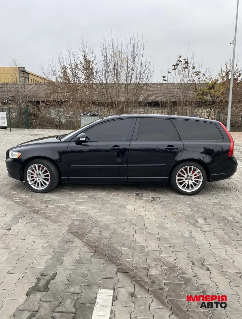 Volvo V50 - фото 6