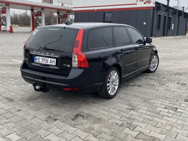 Volvo V50 - фото 5