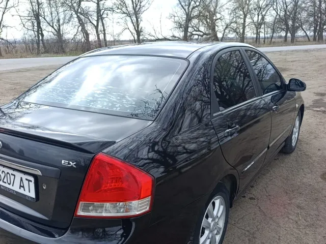 Kia Cerato - фото 2