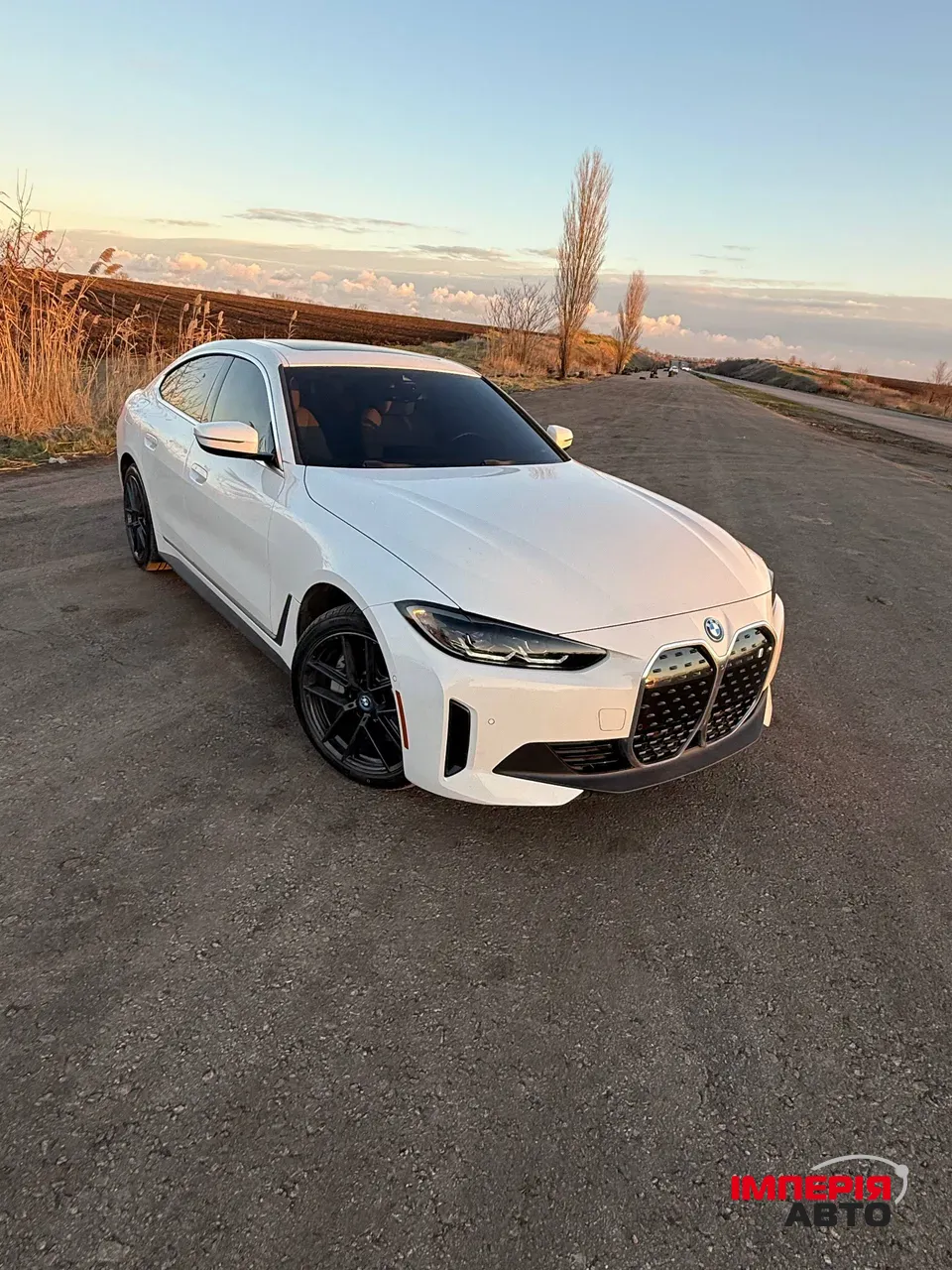 BMW i4 - фото 4