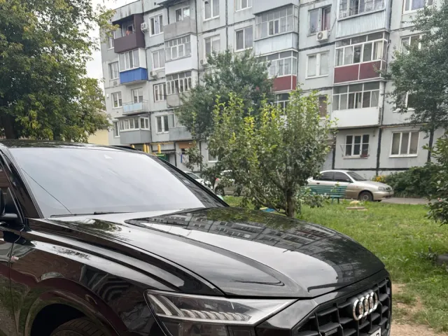 Audi Q8 - фото 4