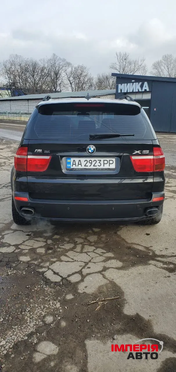 BMW X5 - фото 6