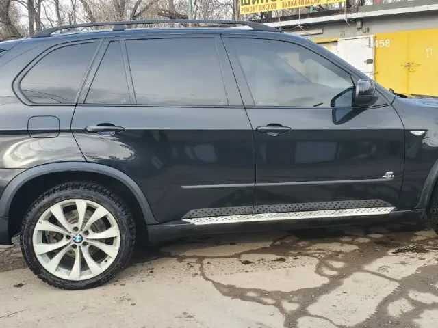 BMW X5 - фото 2