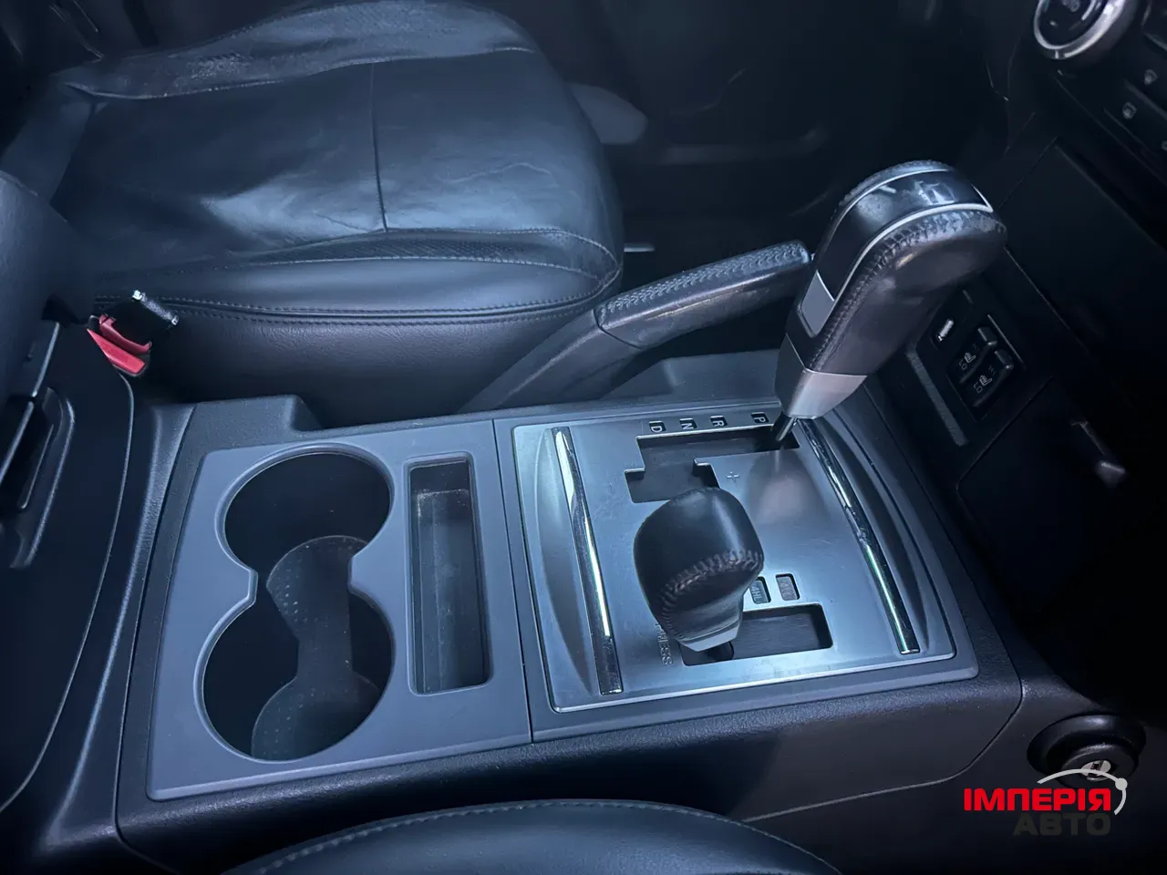 Mitsubishi Pajero - фото 24