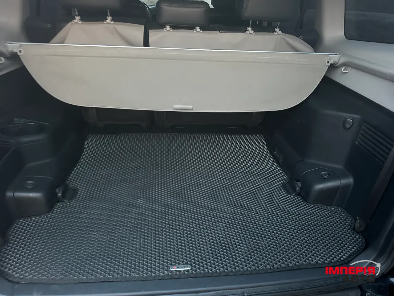 Mitsubishi Pajero - фото 10