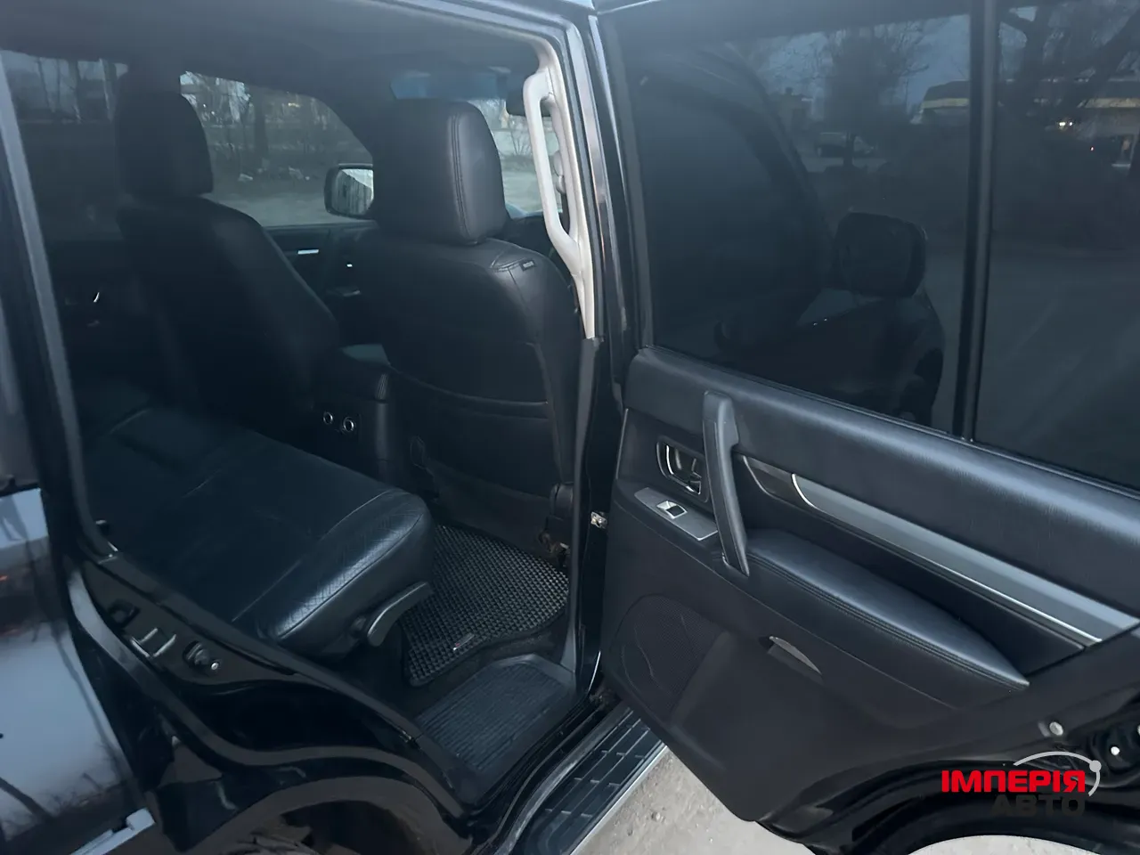 Mitsubishi Pajero - фото 25