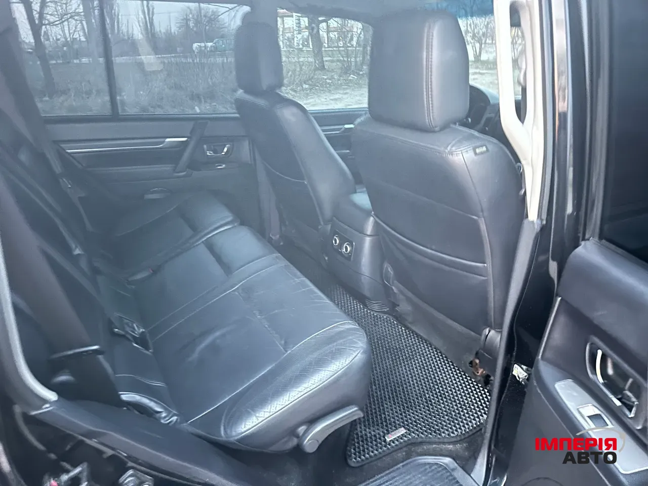 Mitsubishi Pajero - фото 26