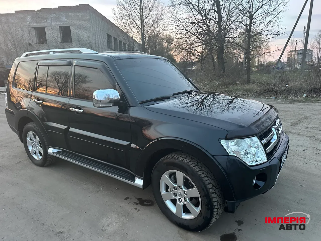 Mitsubishi Pajero - фото 1