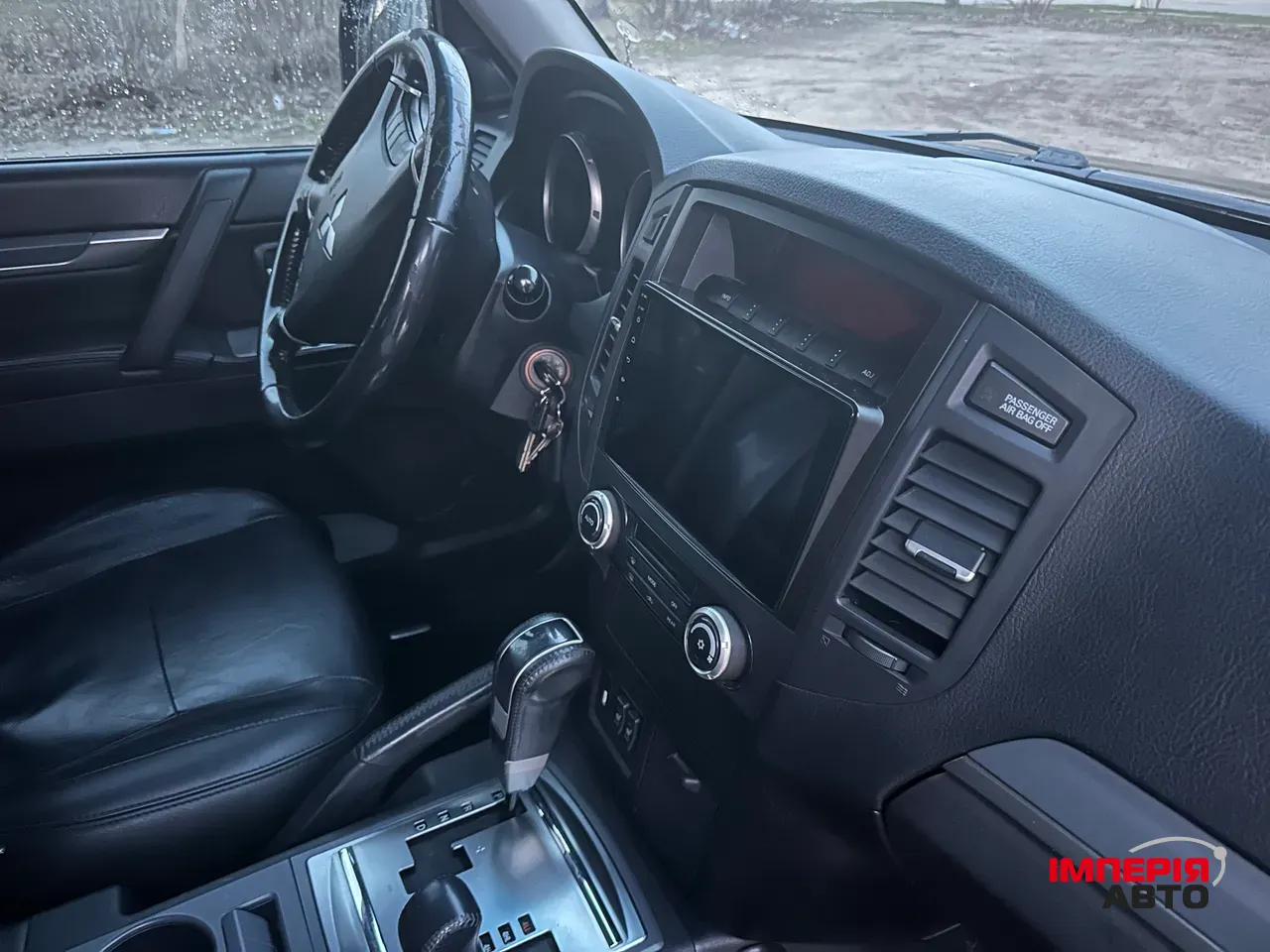 Mitsubishi Pajero - фото 13