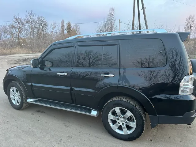 Mitsubishi Pajero - фото 4