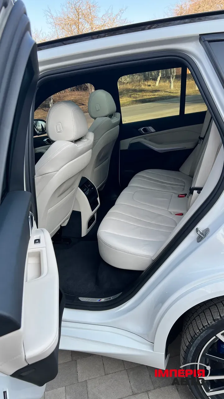 BMW X5 - фото 25