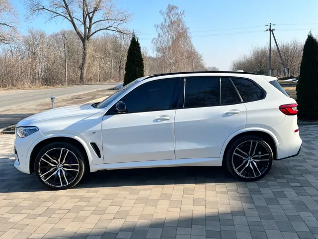 BMW X5 - фото 3