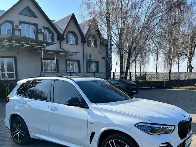 BMW X5 - фото 2