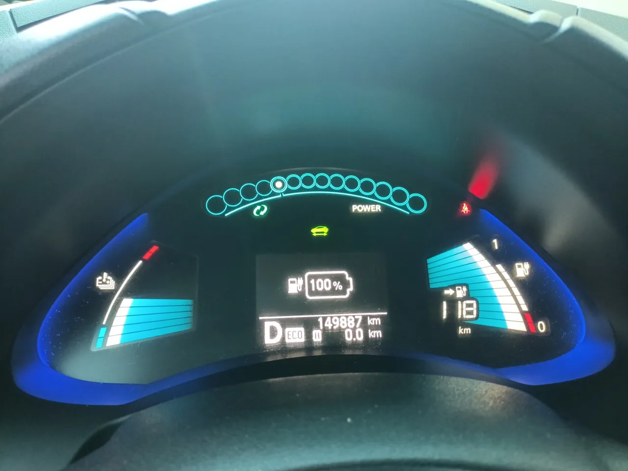 Nissan Leaf - фото 19