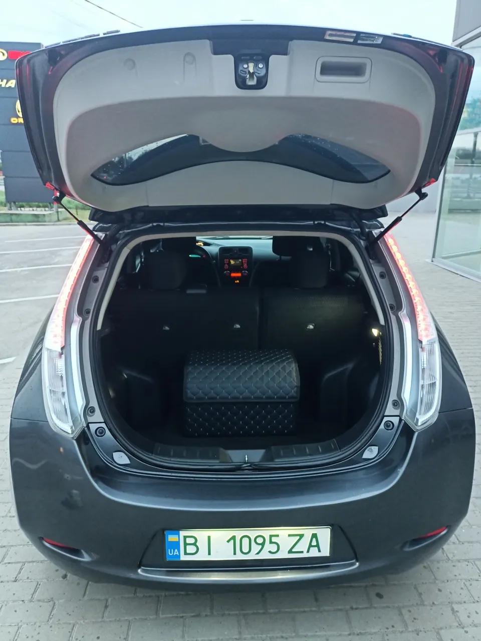 Nissan Leaf - фото 9