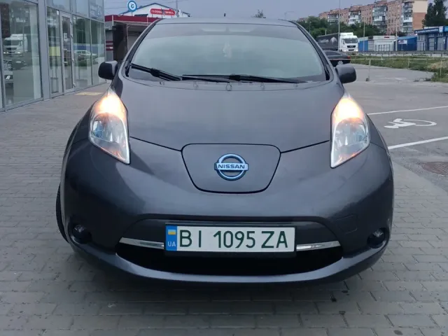 Nissan Leaf - фото 3