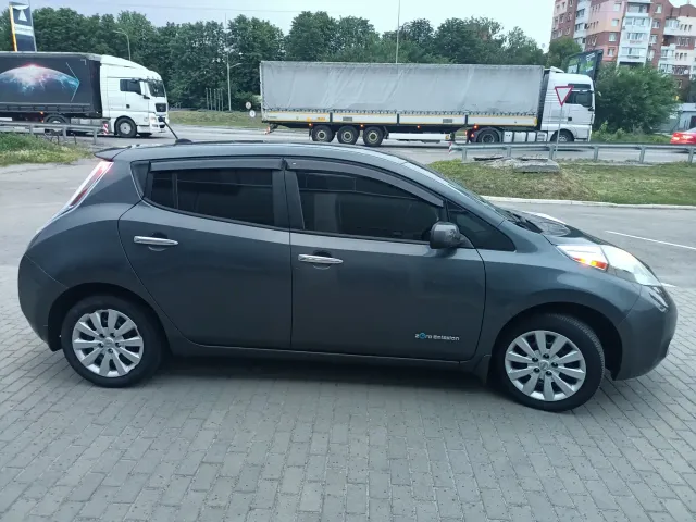 Nissan Leaf - фото 4