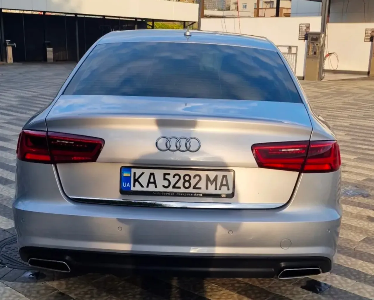 Audi A6 - фото 2