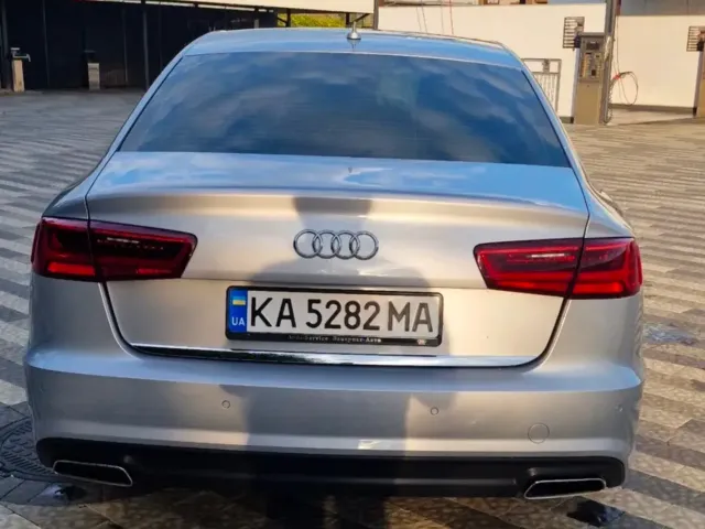 Audi A6 - фото 2