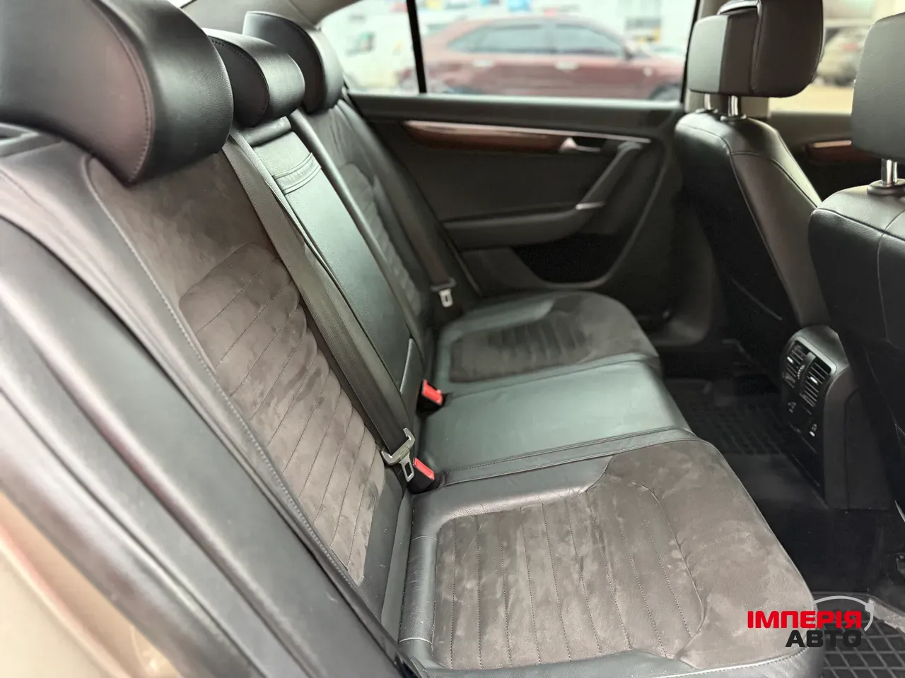 Volkswagen Passat - фото 17