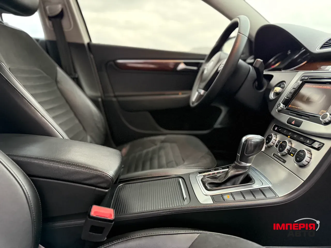 Volkswagen Passat - фото 15